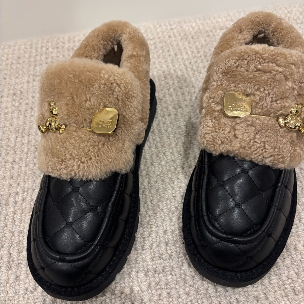 Luxurious Black and Tan Lonzo Lined Loafers